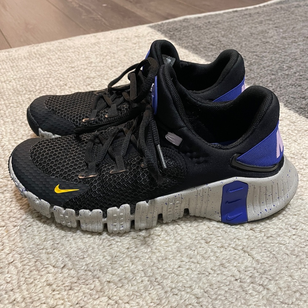 Nike Free Metcon 4 | 6W